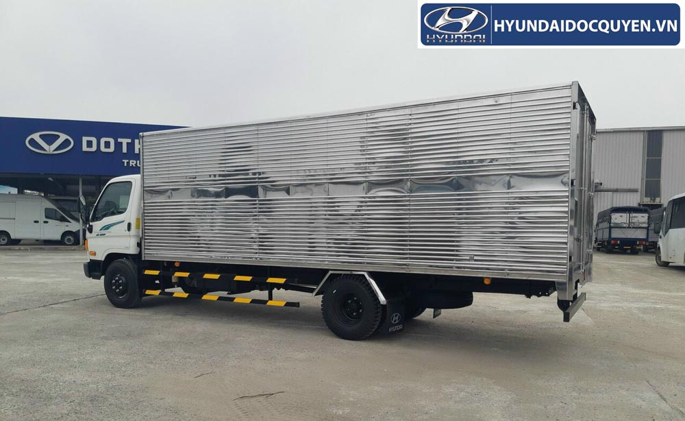 Giá xe tải Hyundai 110XL 7 tấn thùng dài 6m 