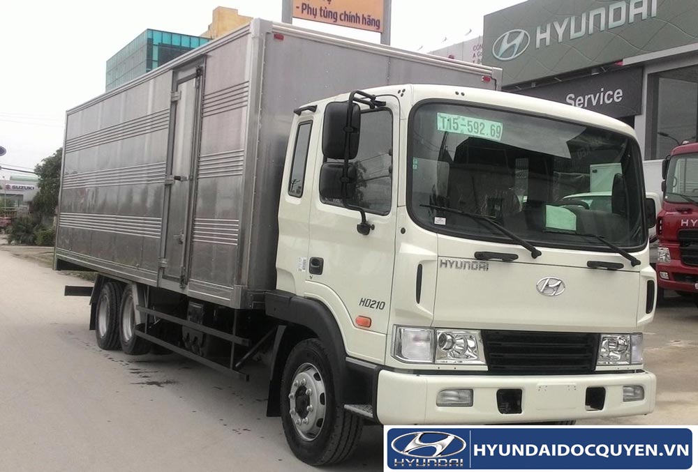 XE TẢI 3 CHÂN RÚT HD210 THÙNG KÍN BỬNG NÂNG