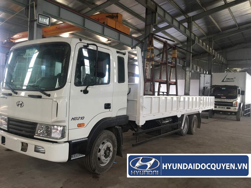 XE TẢI CHỞ KÍNH HYUNDAI HD210 | XE TẢI 3 CHÂN RÚT CHỞ KÍNH