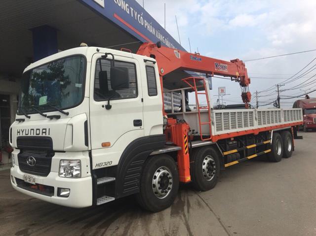 XE TẢI 4 CHÂN HD320 GẮN CẨU 10 TẤN KANGLIM KS2605